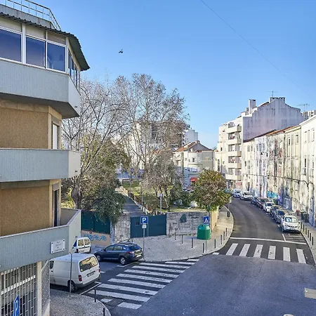Discovery Areeiro Apartman